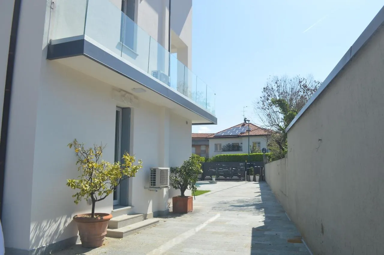 Guest house Casa Tua Hotel Scanzorosciate Italy